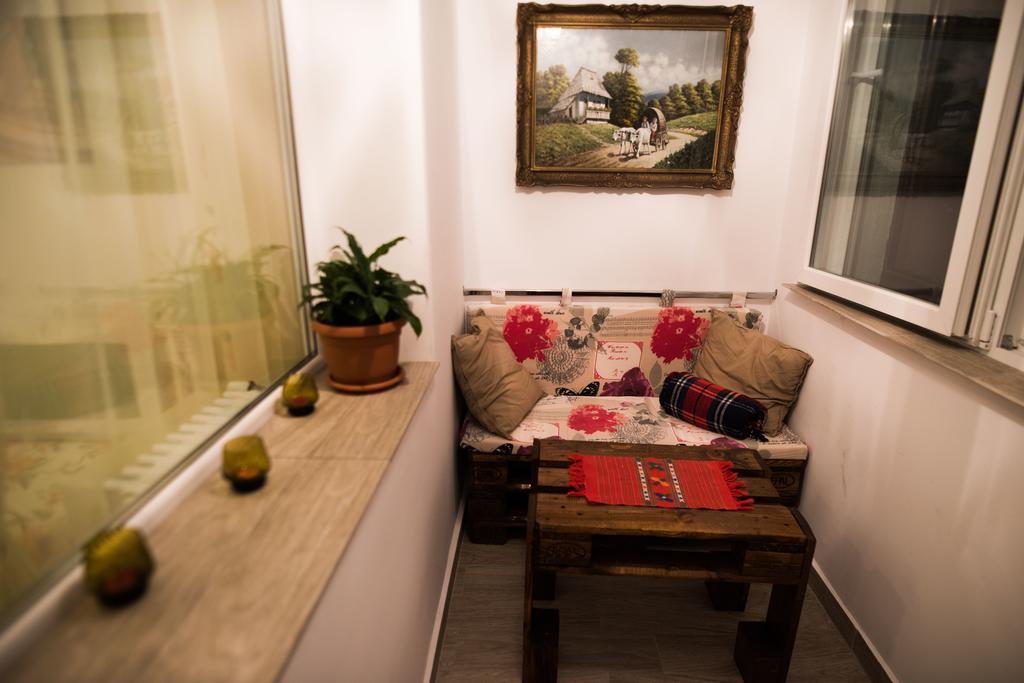 Nicola'S Home Bucarest Extérieur photo